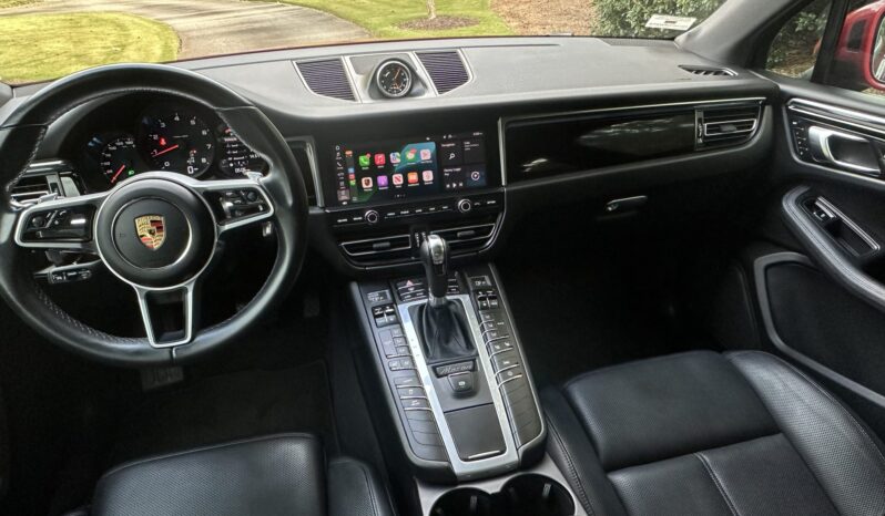 
								2021 Porsche Macan full									