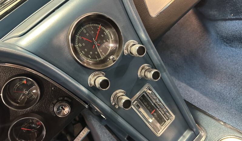 
								1966 Chevrolet Corvette Convertible L72 427 425 4-Speed full									