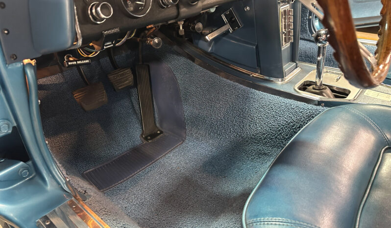 
								1966 Chevrolet Corvette Convertible L72 427 425 4-Speed full									