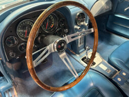 
										1966 Chevrolet Corvette Convertible L72 427 425 4-Speed full									