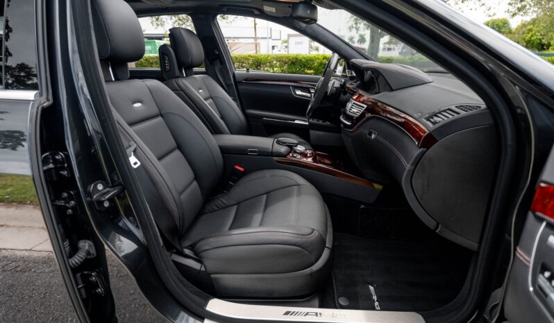 
								2011 Mercedes-Benz S63 AMG P30 full									