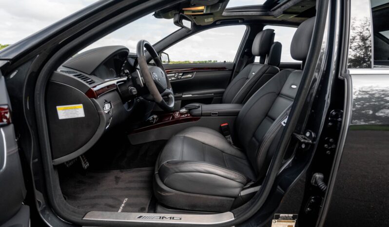 
								2011 Mercedes-Benz S63 AMG P30 full									