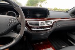 
										2011 Mercedes-Benz S63 AMG P30 full									