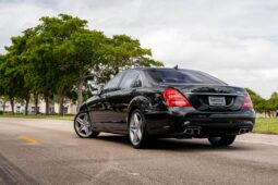 
										2011 Mercedes-Benz S63 AMG P30 full									