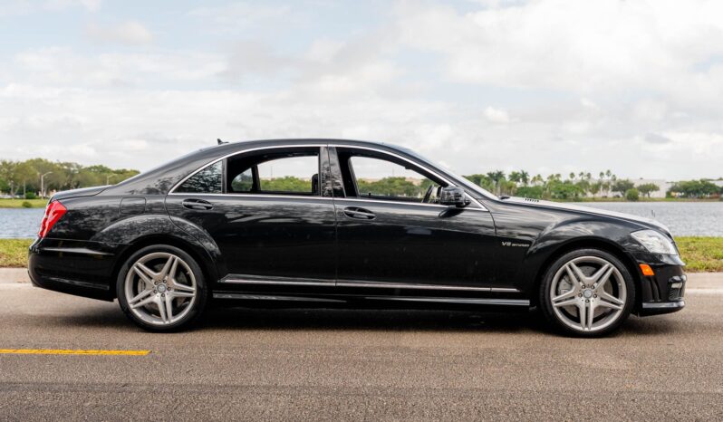 
								2011 Mercedes-Benz S63 AMG P30 full									