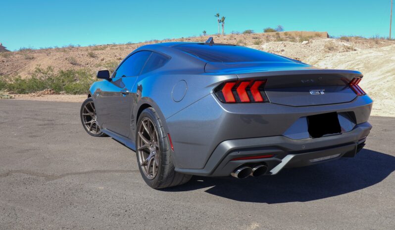 
								2024 Ford Mustang GT Premium 6-Speed full									