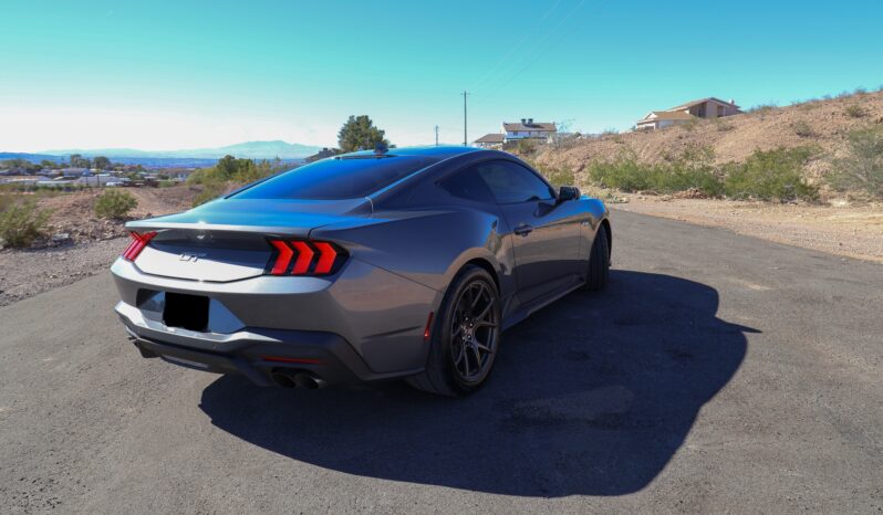 
								2024 Ford Mustang GT Premium 6-Speed full									