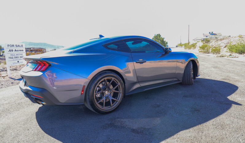 
								2024 Ford Mustang GT Premium 6-Speed full									