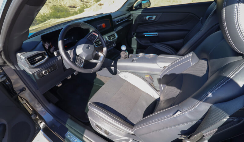 
								2024 Ford Mustang GT Premium 6-Speed full									