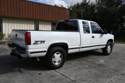 
										1999 Chevrolet Silverado K1500 LS Z71 4×4 full									