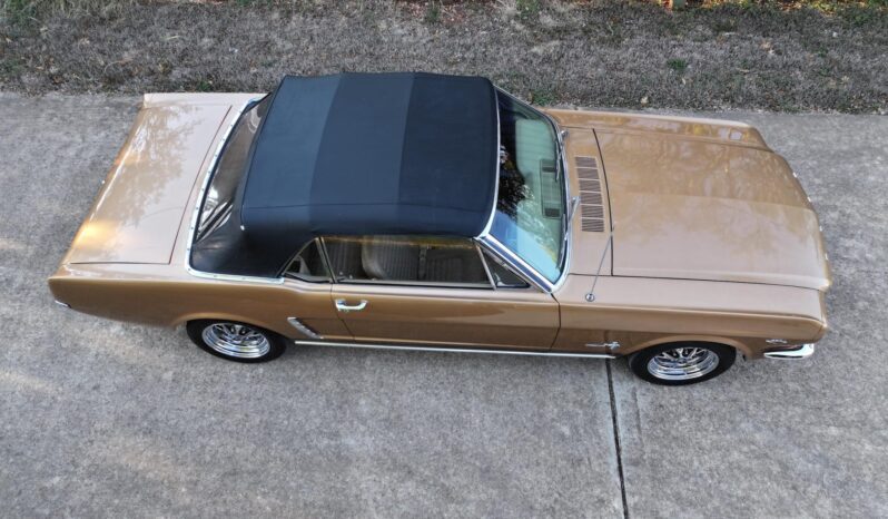 
								1964 Ford Mustang Convertible 4-Speed full									