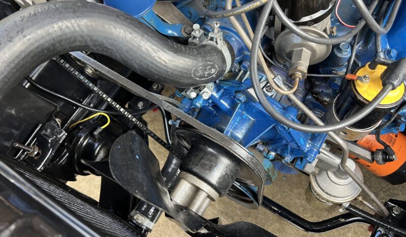 
								1964 Ford Mustang Convertible 4-Speed full									