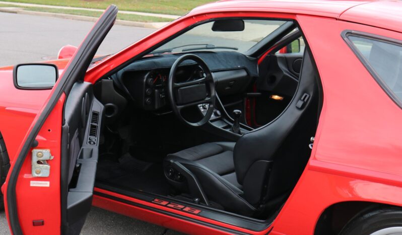 
								1987 Porsche 928 S4 5-Speed full									