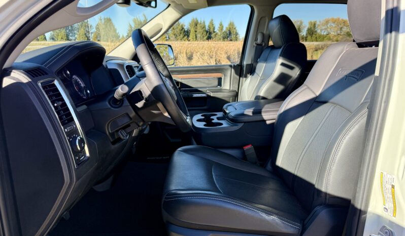 
								2018 Ram 2500 Laramie Mega Cab Cummins 4×4 full									