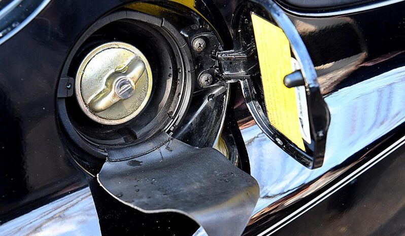 
								1983 Porsche 944 5-Speed full									