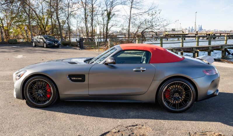 
								2020 Mercedes-AMG GT C Roadster full									