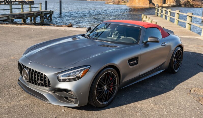 
								2020 Mercedes-AMG GT C Roadster full									
