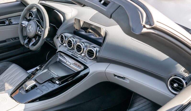 
								2020 Mercedes-AMG GT C Roadster full									