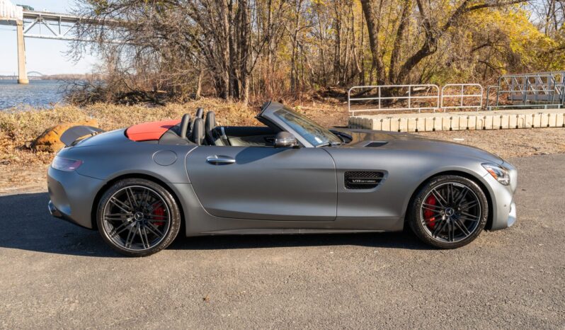 2020 Mercedes-AMG GT C Roadster 1