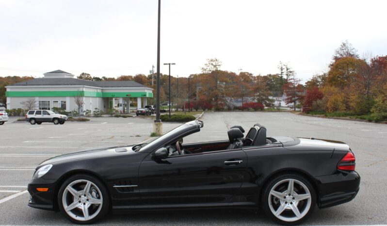 
								2011 Mercedes-Benz SL550 full									