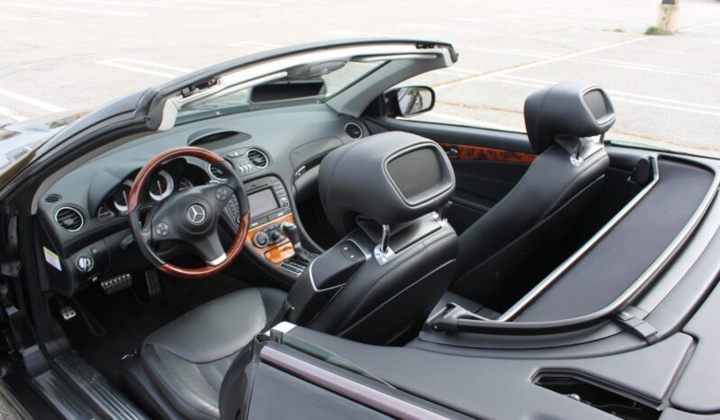 
								2011 Mercedes-Benz SL550 full									