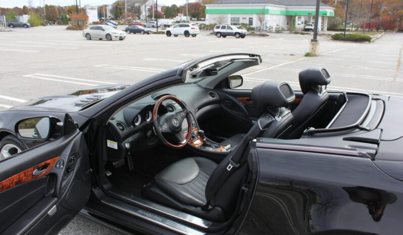 
								2011 Mercedes-Benz SL550 full									