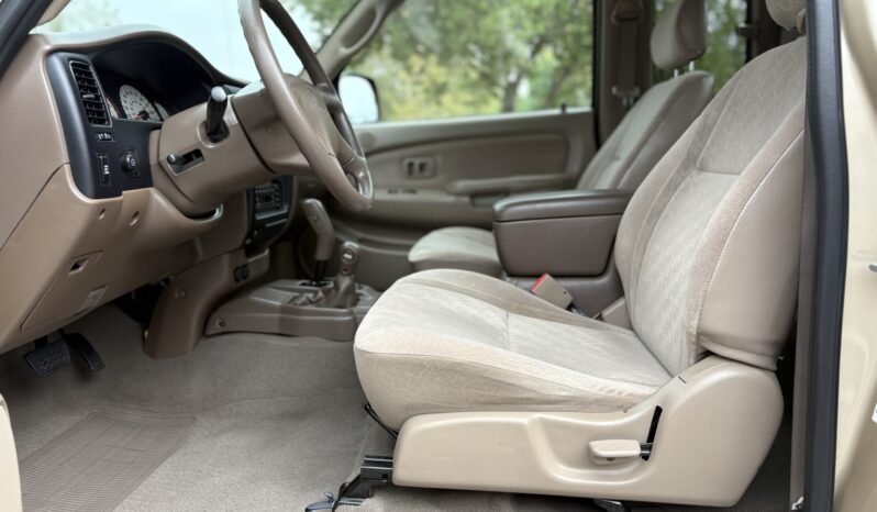 
								2004 Toyota Tacoma SR5 Xtracab TRD V6 4×4 full									