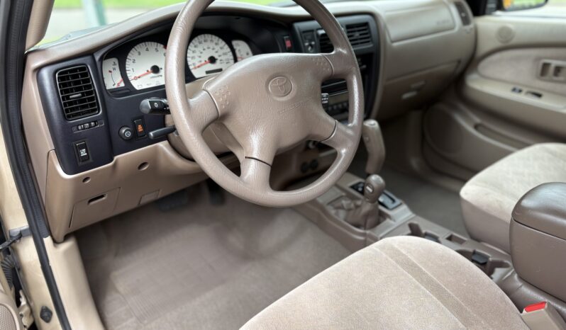 
								2004 Toyota Tacoma SR5 Xtracab TRD V6 4×4 full									