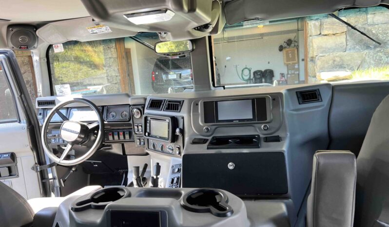 
								2003 Hummer H1 Wagon full									