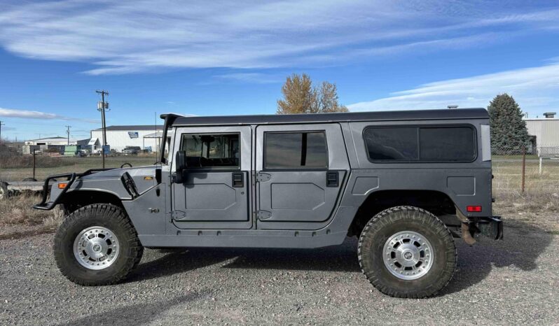
								2003 Hummer H1 Wagon full									