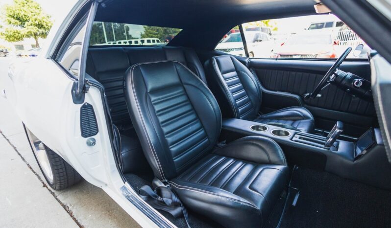 
								1969 Chevrolet Camaro LS3 Custom Restomod full									