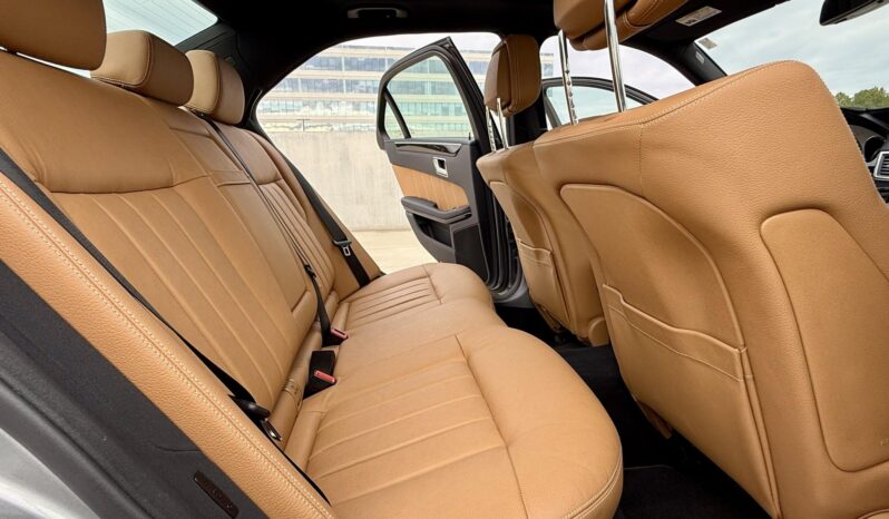 
								2010 Mercedes-Benz E350 Sedan full									