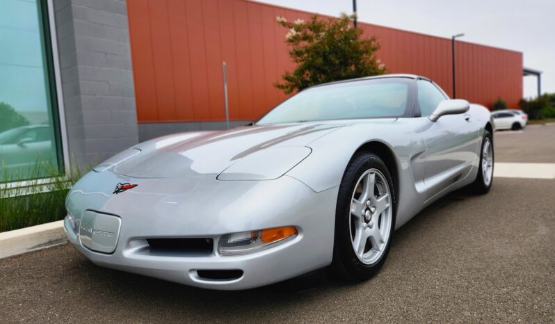 
								1999 Chevrolet Corvette Coupe 6-Speed full									