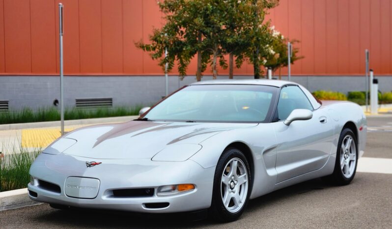 
								1999 Chevrolet Corvette Coupe 6-Speed full									