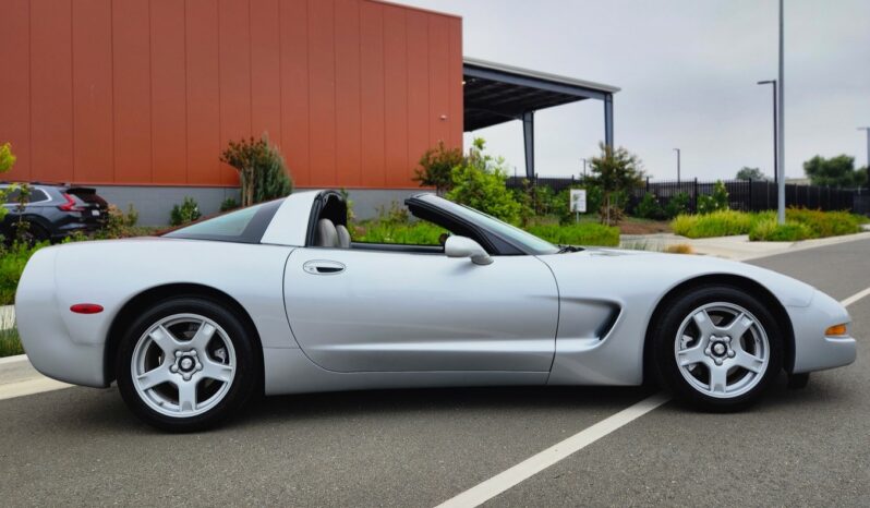 1999 Chevrolet Corvette Coupe 6-Speed 1