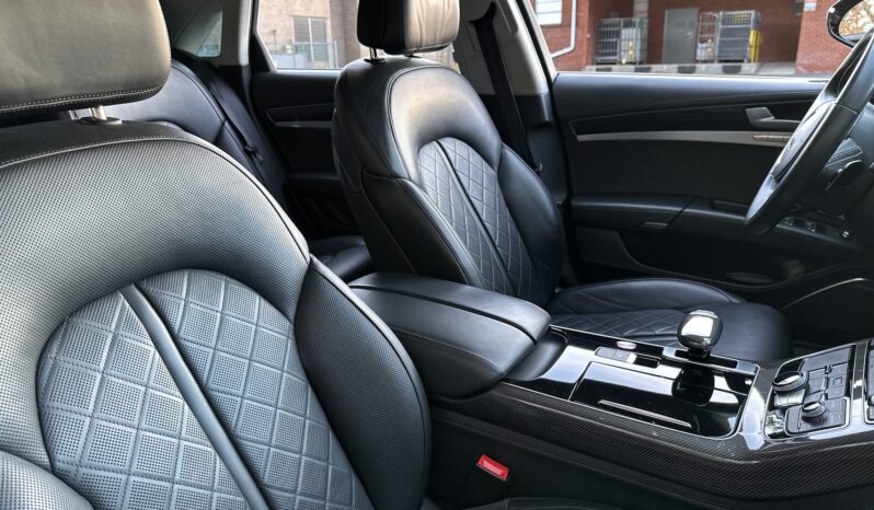 
								2018 Audi S8 Plus full									