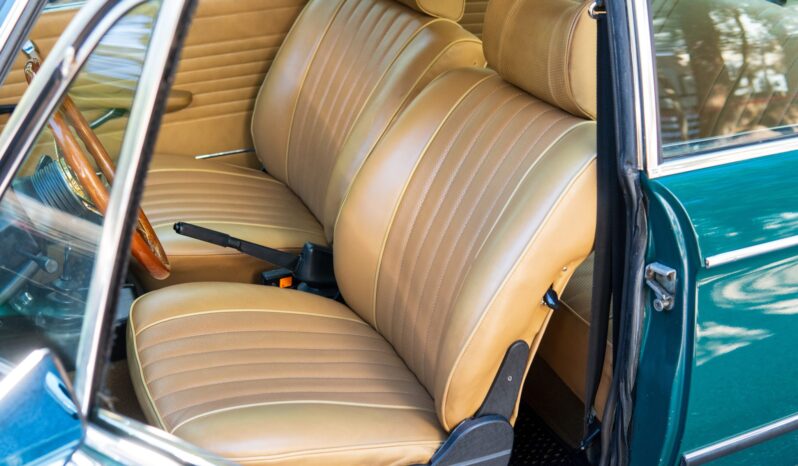 
								1975 BMW 2002 4-Speed full									