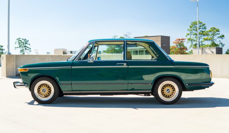 
								1975 BMW 2002 4-Speed full									