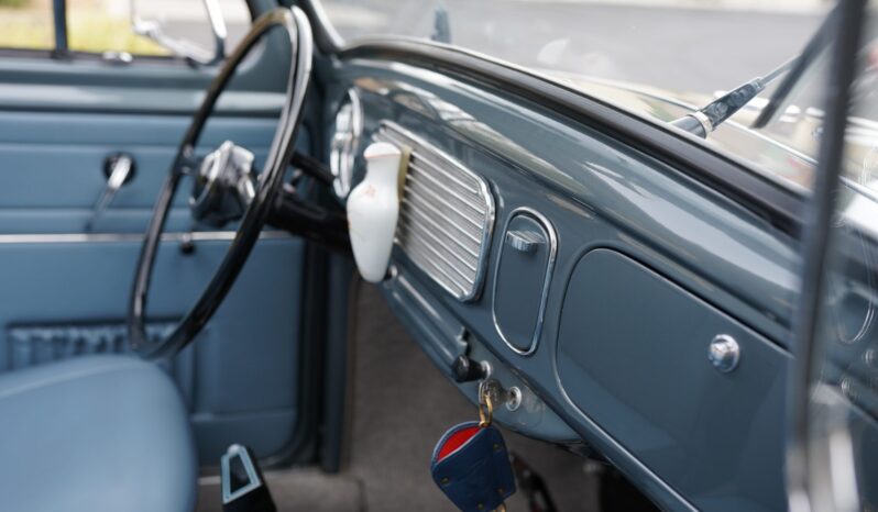 
								1955 Volkswagen Beetle Deluxe Sunroof full									