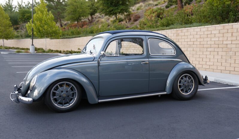 
								1955 Volkswagen Beetle Deluxe Sunroof full									