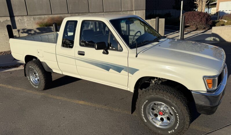 
								1992 Toyota Pickup XtraCab full									