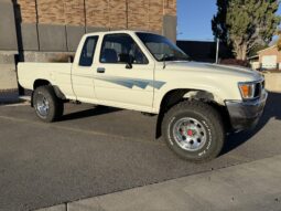 
										1992 Toyota Pickup XtraCab full									