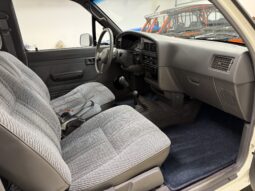
										1992 Toyota Pickup XtraCab full									