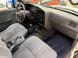 
										1992 Toyota Pickup XtraCab full									