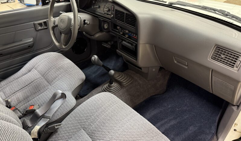 
								1992 Toyota Pickup XtraCab full									