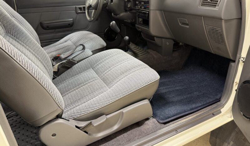 
								1992 Toyota Pickup XtraCab full									