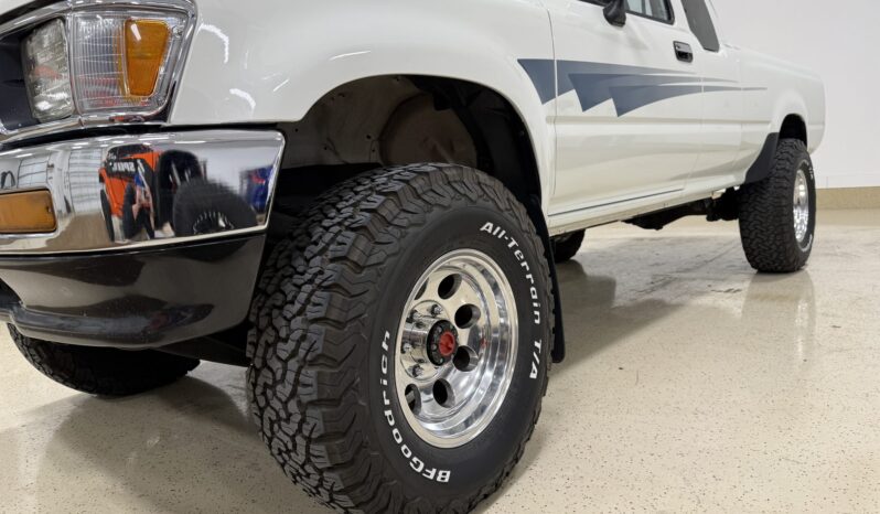 
								1992 Toyota Pickup XtraCab full									