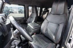 
										1995 Land Rover Defender 110 Pickup Conversion full									