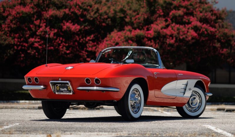 
								1961 Chevrolet Corvette Convertible Fuel-Injected 283 315 HP full									