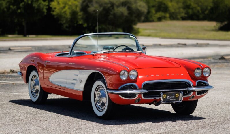 
								1961 Chevrolet Corvette Convertible Fuel-Injected 283 315 HP full									